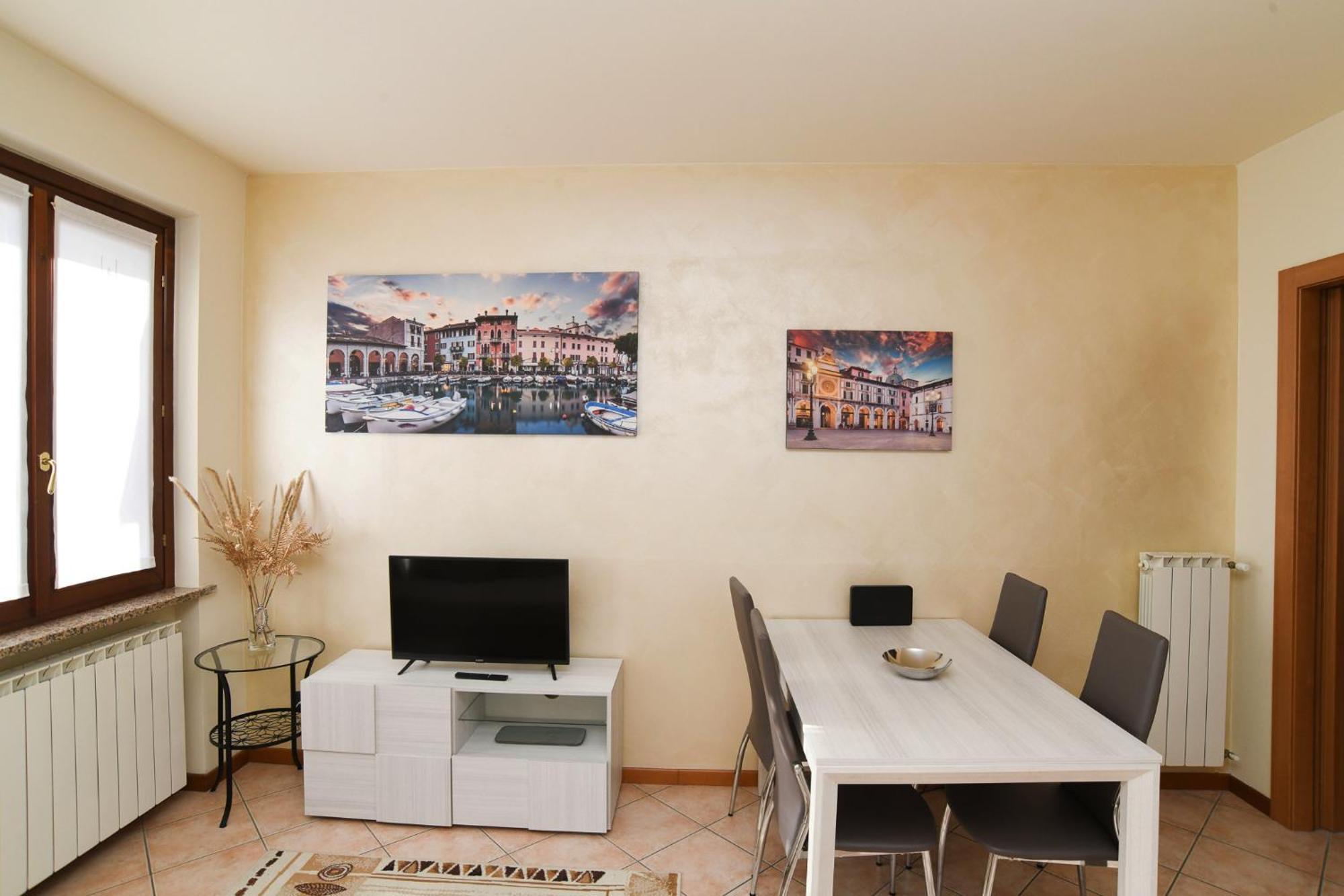 Rovato Entire Apartment In The Capital Of Franciacorta Exterior photo