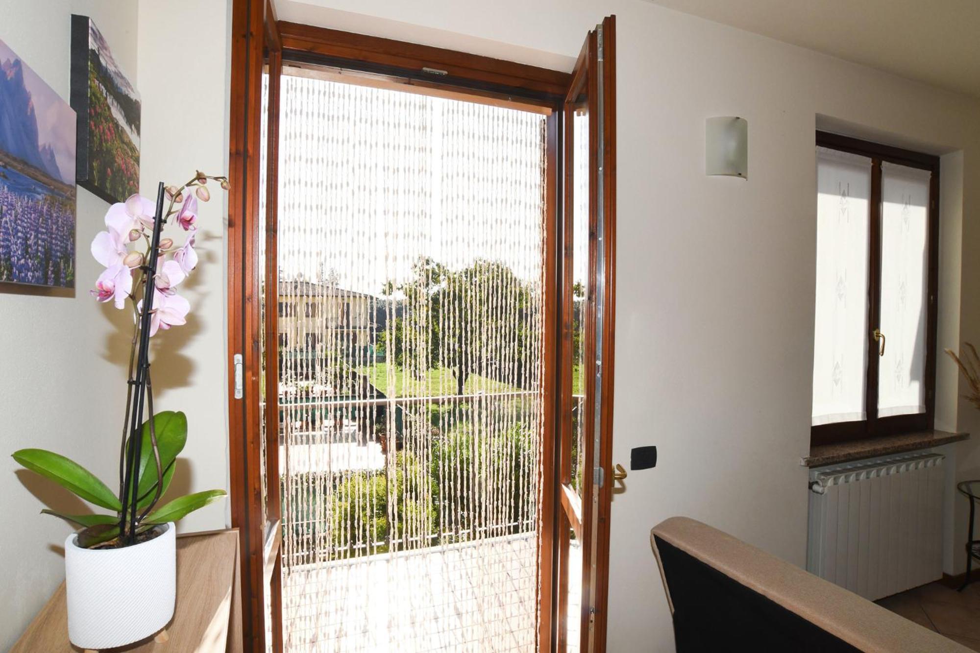 Rovato Entire Apartment In The Capital Of Franciacorta Exterior photo